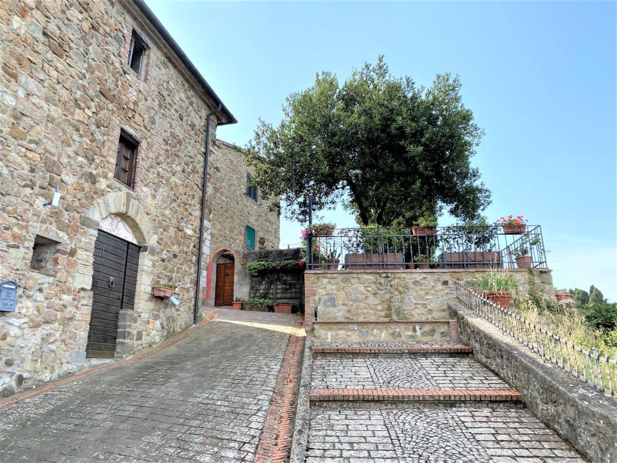 La Ginestra - Terrazza Apartment Orciatico Luaran gambar